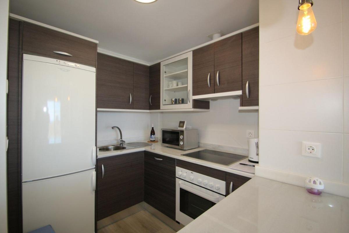 Small Oasis Nelson Mandela Apartment With Sea View, Two Bedrooms, Parking, Terrace And Pool Manilva Exterior photo